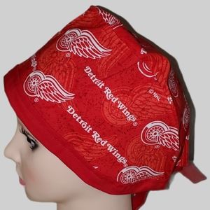 Detroit Red Wings Scrub Cap, pixie style